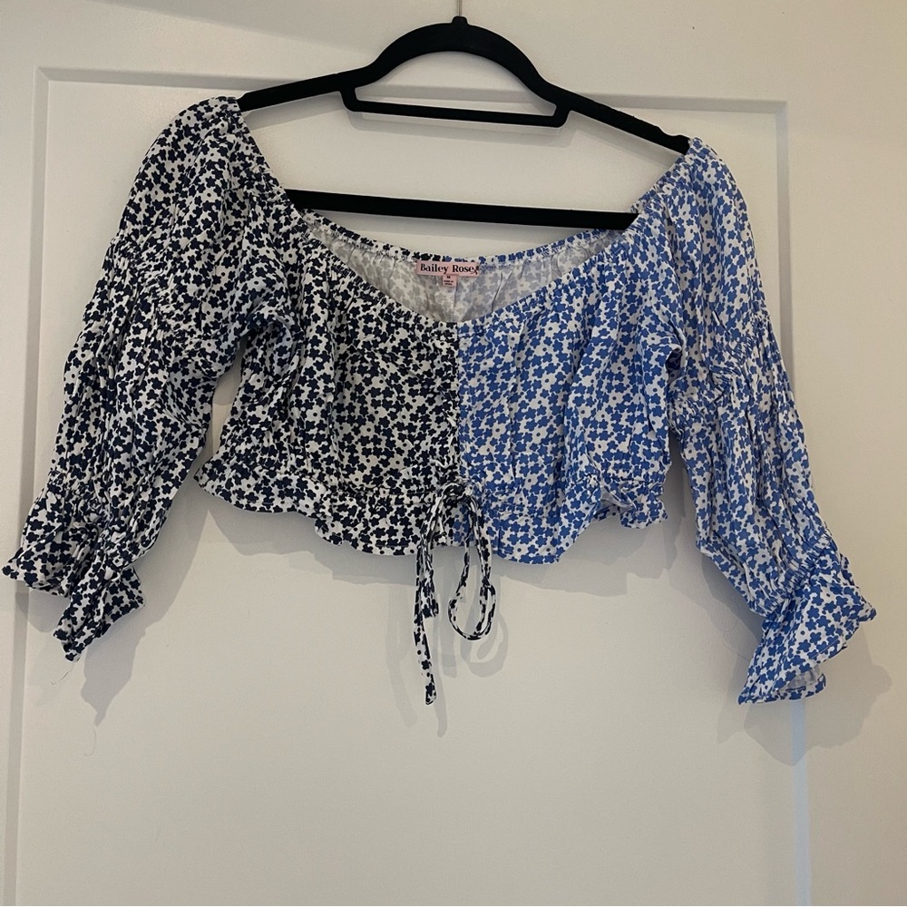 BAILEY ROSE off shoulder top